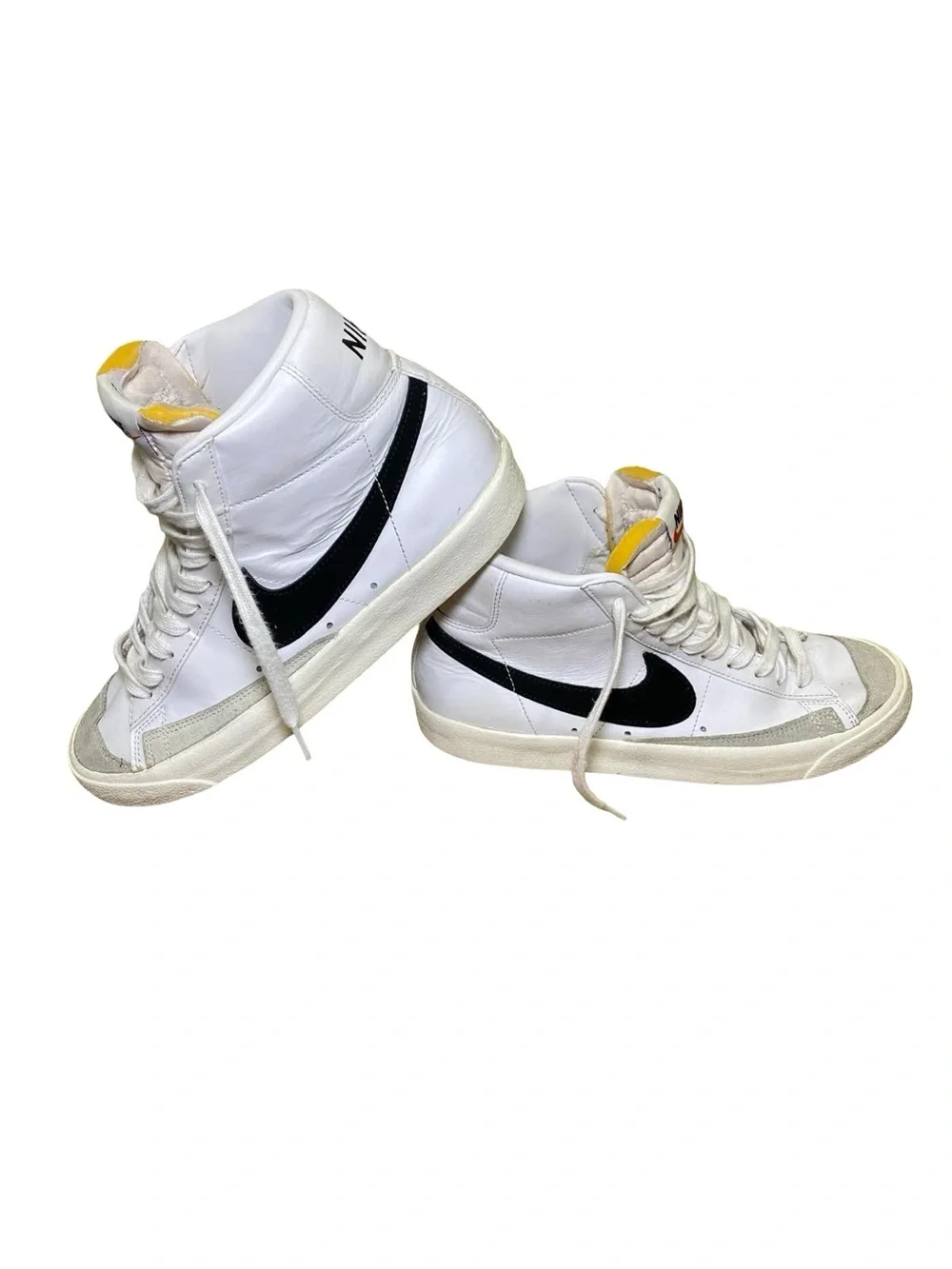 Nike Blazer Mid '77 Vintage White Black Mens Size 8.5 BQ6806-100 High Top